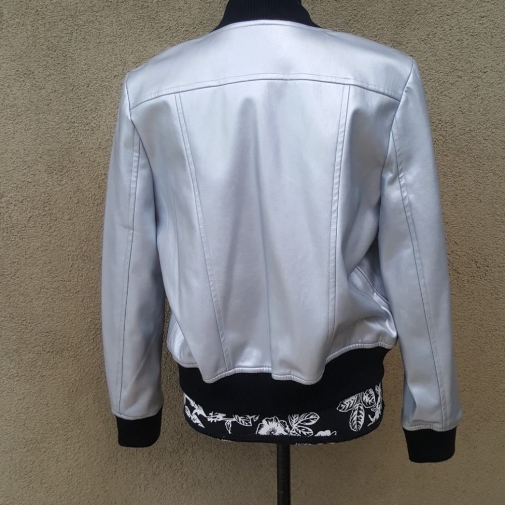 Metallic fitted jacket - Picture 2 of 4